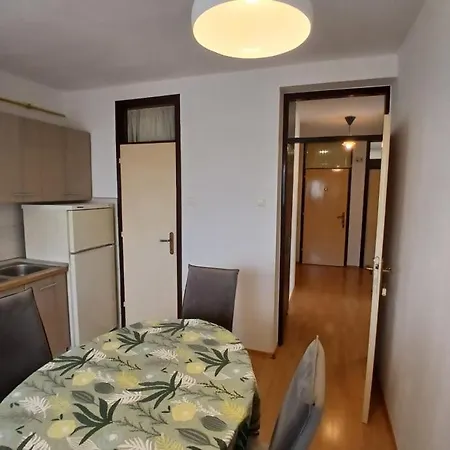 Family Apartment *
